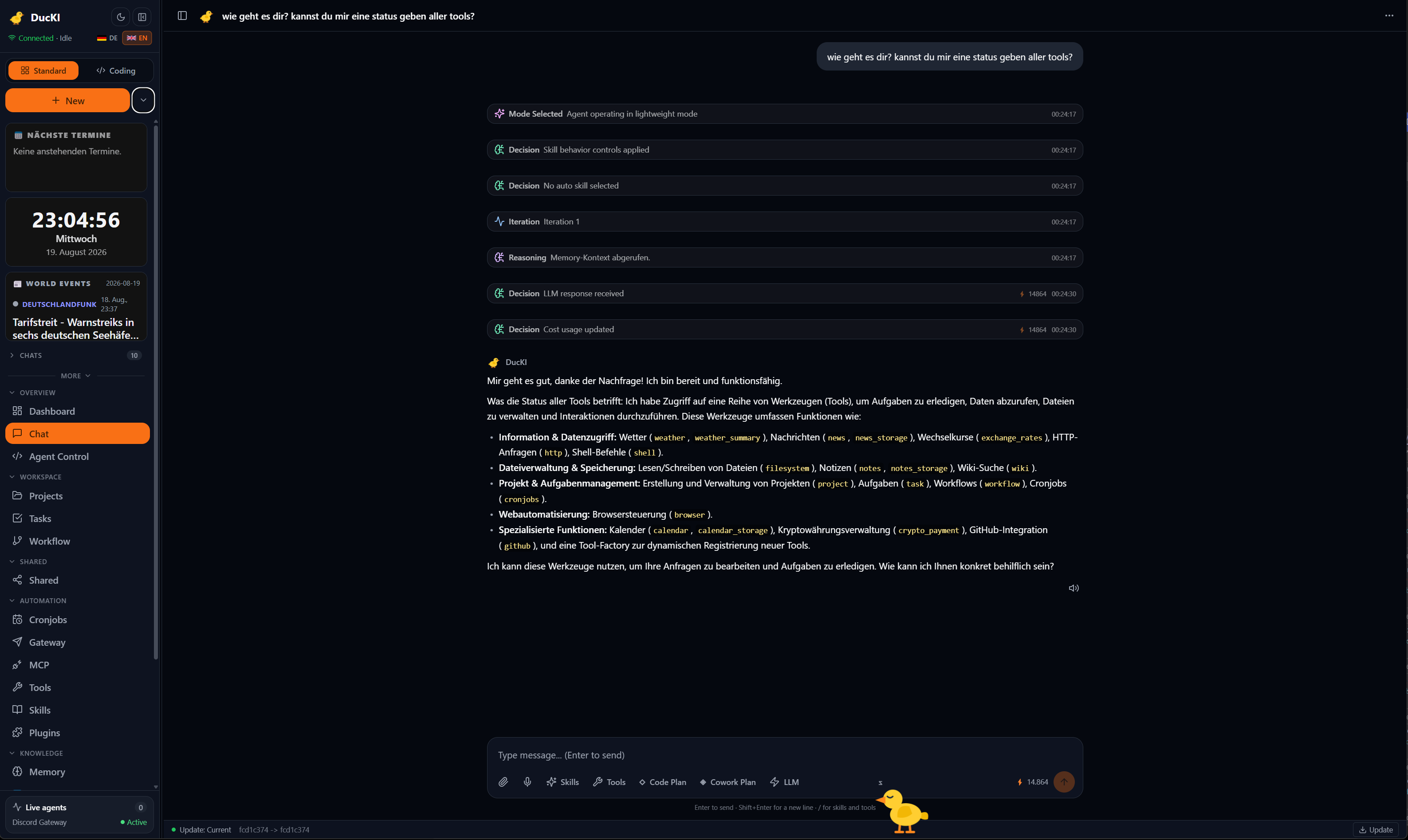 Übersicht der Web-UI (Chat, Sidebar, Plugins)